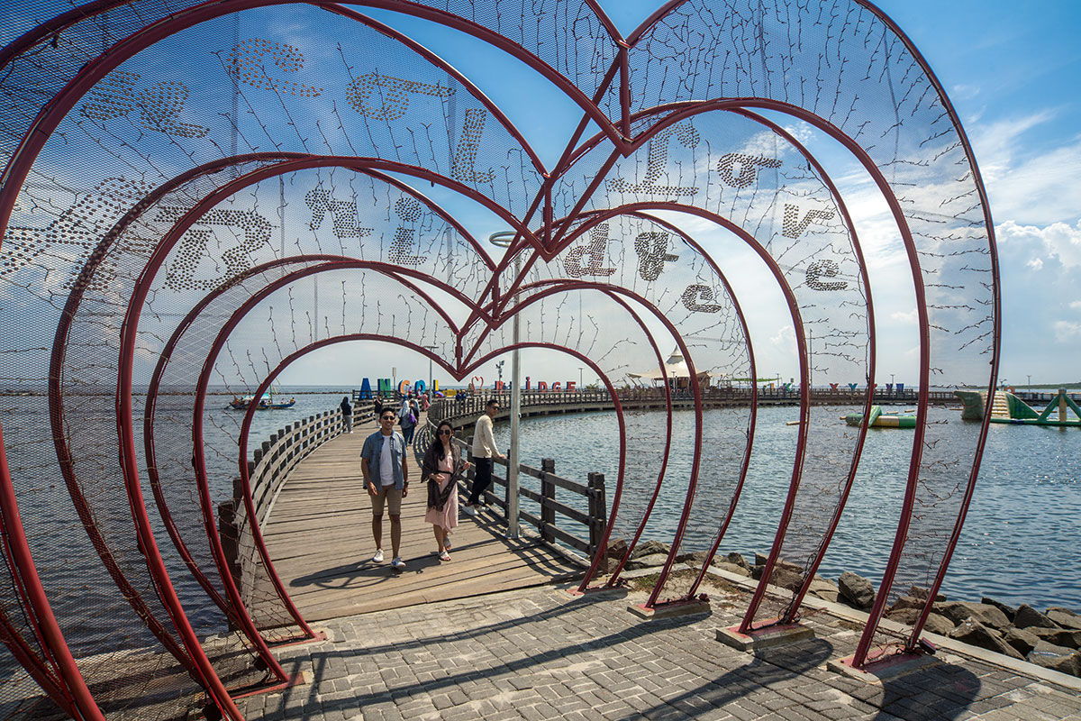 Fasilitas di Kawasan Wisata Pantai Ancol Jakarta